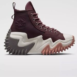 New! Chuck Taylors RUN STAR MOTION Hi